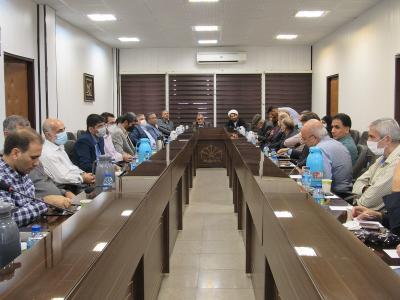 نشست صمیمی نماینده مقام معظم رهبری (مدظله العالی) در دانشگاههای استان خوزستان با اعضای هیات علمی دانشکده اقتصاد و علوم اجتماعی